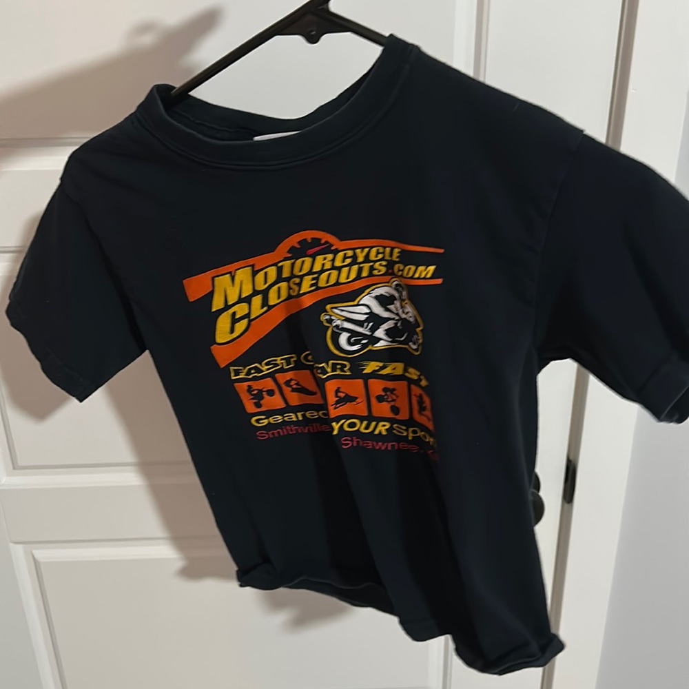 Baby tee super cute